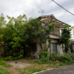 相続されて放置された家